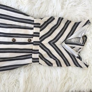 Black and white midi keyhole back dress